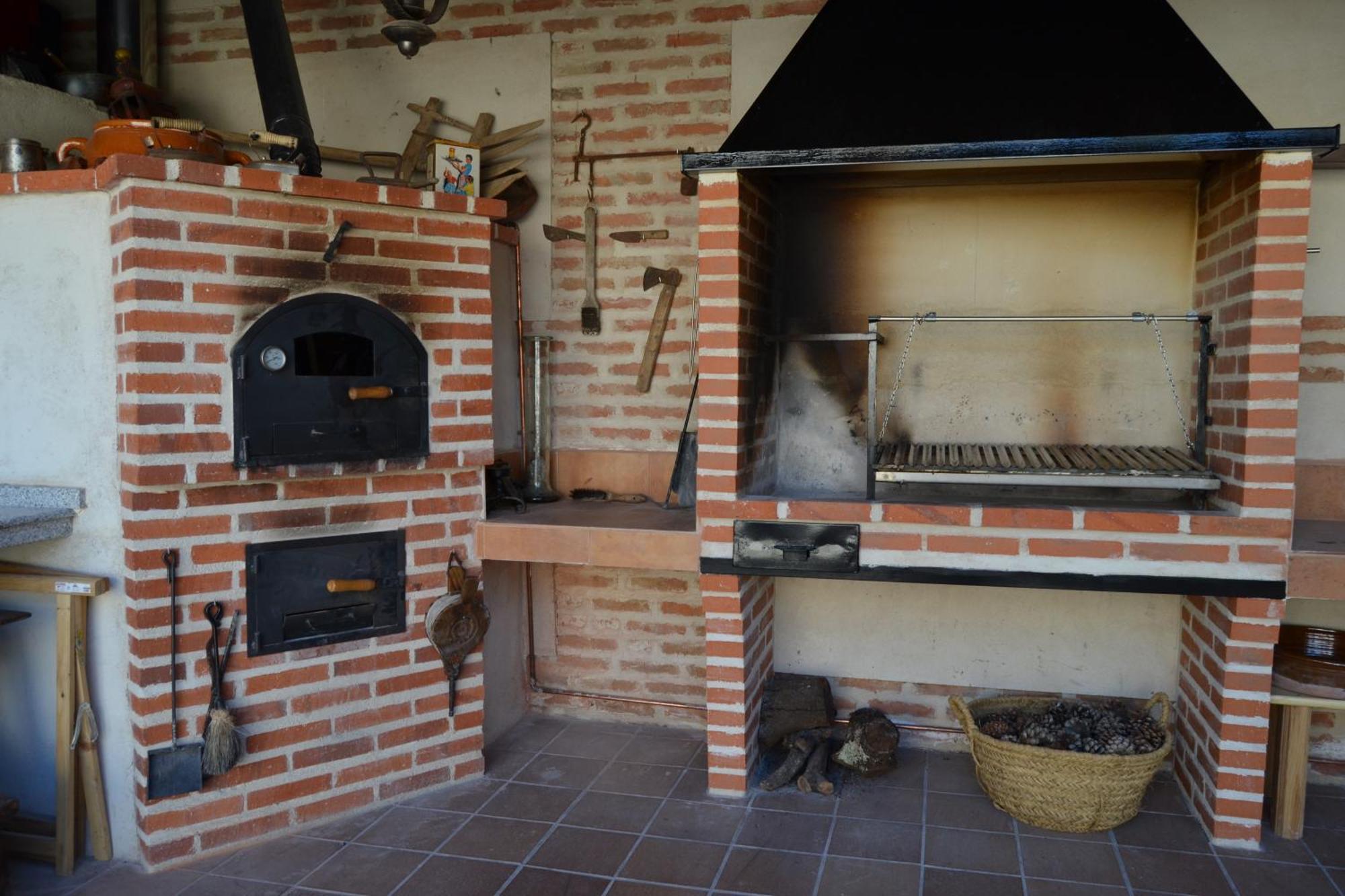 Casa Rural La Casa De Las Manuelas Horcajo de las Torres Zewnętrze zdjęcie